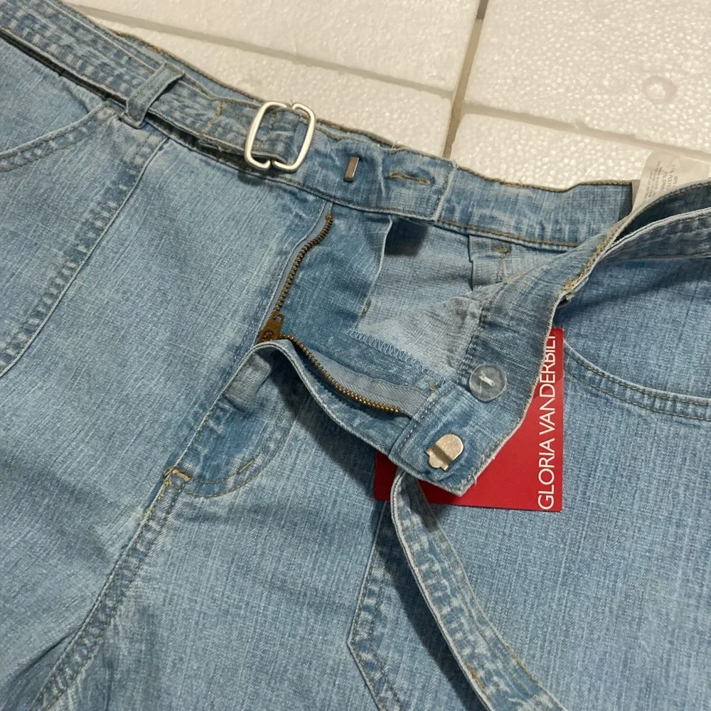 Gloria Vanderbilt women jean shorts Size 12 NWT - Picture 6 of 10
